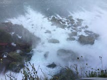 Il fondo del velo nuziale cade al cascate del Niagara fotografie stock Il fondo del velo nuziale cade al cascate del Niagara fotografie stock
