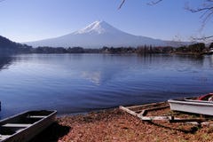 Il monte Fuji - un iconico del Giappone immagine stock libera da diritti Il monte Fuji - un iconico del Giappone immagine stock libera da diritti