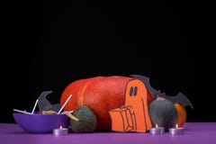 Il nuit terrible du ` s Concept heureux de Halloween Coupé du papier pour une partie Photographie stock Il nuit terrible du ` s Concept heureux de Halloween Coupé du papier pour une partie Photographie stock