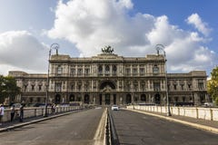 Il palazzo di giustizia, il sedile della Corte suprema di cassazione a Roma immagine stock Il palazzo di giustizia, il sedile della Corte suprema di cassazione a Roma immagine stock