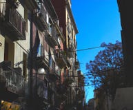 Il Sun ha colpito le costruzioni a Valencia fotografie stock libere da diritti Il Sun ha colpito le costruzioni a Valencia fotografie stock libere da diritti