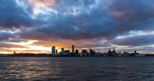 Imagem conservada em estoque da skyline de Liverpool, Reino Unido foto de stock royalty free Imagem conservada em estoque da skyline de Liverpool, Reino Unido foto de stock royalty free