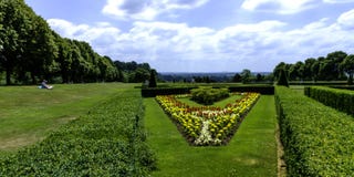 Imagen del jardín de Cliveden en Taplow, Backinghamshire, Reino Unido Fotos de archivo libres de regalías Imagen del jardín de Cliveden en Taplow, Backinghamshire, Reino Unido Fotos de archivo libres de regalías