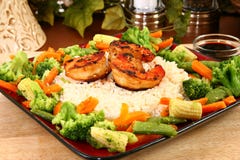 imbirowi krewetkowe ryżu teriyaki warzywa obraz stock imbirowi krewetkowe ryżu teriyaki warzywa obraz stock