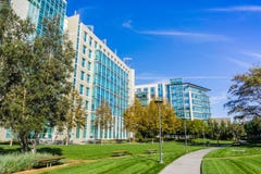 Immeubles de bureaux modernes dans Silicon Valley photographie stock Immeubles de bureaux modernes dans Silicon Valley photographie stock