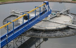 Impianto di per il trattamento dell'acqua Impianto di per il trattamento dell'acqua
