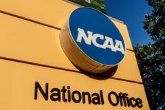 Indianapolis - Circa Juli 2018: Nationaal Collegiaal Atletisch Verenigingshoofdkwartier NCAA regelt universiteitsatletiek III stock afbeelding Indianapolis - Circa Juli 2018: Nationaal Collegiaal Atletisch Verenigingshoofdkwartier NCAA regelt universiteitsatletiek III stock afbeelding