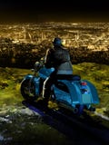 Indicatori luminosi della città di notte Immagini Stock Libere da Diritti Indicatori luminosi della città di notte Immagini Stock Libere da Diritti