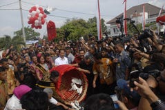 INDONESIEN SOM SKAPAR 10 NYA STÄDER royaltyfri bild INDONESIEN SOM SKAPAR 10 NYA STÄDER royaltyfri bild