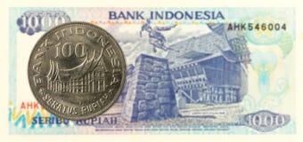 100 Indonesisch Roepiemuntstuk tegen 1000 Indonesische Roepienota stock foto 100 Indonesisch Roepiemuntstuk tegen 1000 Indonesische Roepienota stock foto