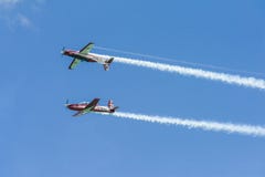 Indonezyjskiej siły powietrzne Jupiter Aerobatic drużyna przy Singapur Airshow zdjęcie royalty free Indonezyjskiej siły powietrzne Jupiter Aerobatic drużyna przy Singapur Airshow zdjęcie royalty free