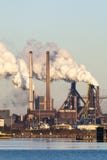 Industriegebied i IJmuiden, industriområde på IJmuiden royaltyfri bild Industriegebied i IJmuiden, industriområde på IJmuiden royaltyfri bild