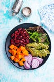 Ingredientes para a salada fotografia de stock royalty free Ingredientes para a salada fotografia de stock royalty free