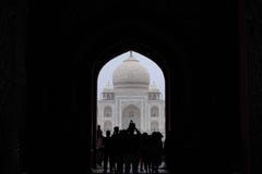 Ingången in i den huvudsakliga trädgården av Taj Mahal royaltyfri foto Ingången in i den huvudsakliga trädgården av Taj Mahal royaltyfri foto