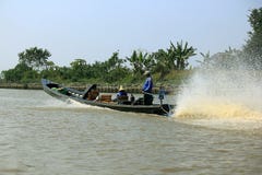 Inle ancora sceglie di utilizzare la nave immagini stock Inle ancora sceglie di utilizzare la nave immagini stock