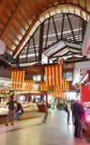 Inre Santa Catarina Market i Barcelona, Catalonia, Spanien royaltyfri foto Inre Santa Catarina Market i Barcelona, Catalonia, Spanien royaltyfri foto