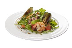 Insalata dei frutti di mare Un piatto spagnolo tradizionale immagini stock libere da diritti Insalata dei frutti di mare Un piatto spagnolo tradizionale immagini stock libere da diritti