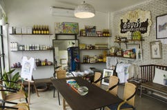 Interior design e decorazione di coffeeshop e del ristorante fotografia stock Interior design e decorazione di coffeeshop e del ristorante fotografia stock