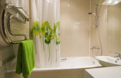 Interiore della stanza da bagno immagine stock libera da diritti Interiore della stanza da bagno immagine stock libera da diritti