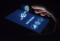 Internet-bewegliches drahtloses Geschäftskonzept des Netz-5G stockbild Internet-bewegliches drahtloses Geschäftskonzept des Netz-5G stockbild