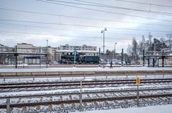 Invierno, ferrocarril en Kerava, Finlandia carriles Foto de archivo libre de regalías Invierno, ferrocarril en Kerava, Finlandia carriles Foto de archivo libre de regalías