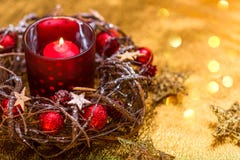 invitation new year Κόκκινο κερί Χριστουγέννων στο σχέδιο του κόκκινου νέου έτους στοκ φωτογραφίες με δικαίωμα ελεύθερης χρήσης invitation new year Κόκκινο κερί Χριστουγέννων στο σχέδιο του κόκκινου νέου έτους στοκ φωτογραφίες με δικαίωμα ελεύθερης χρήσης
