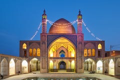 Iran, Kashan miasto, Masjede Agha Bozorg meczet przy nocą Zdjęcie Stock Iran, Kashan miasto, Masjede Agha Bozorg meczet przy nocą Zdjęcie Stock