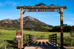 Iron Mountain śladu głowa w Poway, Kalifornia obraz stock Iron Mountain śladu głowa w Poway, Kalifornia obraz stock