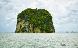 Isola nel mare di Andaman - paesaggio tropicale Fotografie Stock Isola nel mare di Andaman - paesaggio tropicale Fotografie Stock