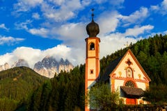 Italienska fjällängberg för Dolomites royaltyfri foto Italienska fjällängberg för Dolomites royaltyfri foto