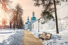 Izoluje, góruje, i świątynie Sergiev Lavra Obraz Stock Izoluje, góruje, i świątynie Sergiev Lavra Obraz Stock