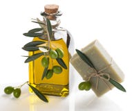 Jabón natural con aceite de oliva fotografía de archivo libre de regalías Jabón natural con aceite de oliva fotografía de archivo libre de regalías