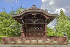Japanse Gateway in Kew-tuinen in Londen stock afbeeldingen Japanse Gateway in Kew-tuinen in Londen stock afbeeldingen