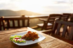 Jedzenie Gość restauracji W Tajlandzkiej restauraci zdrowy posiłek Podróż Thailan Zdjęcie Stock Jedzenie Gość restauracji W Tajlandzkiej restauraci zdrowy posiłek Podróż Thailan Zdjęcie Stock