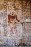 Jeroglíficos y dibujos en el templo de Hatshepsut imagenes de archivo Jeroglíficos y dibujos en el templo de Hatshepsut imagenes de archivo
