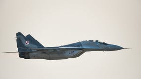 Jetplane - полностью поддержка - СМЕЩЕНИЕ 2017 стоковые изображения rf Jetplane - полностью поддержка - СМЕЩЕНИЕ 2017 стоковые изображения rf