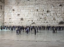 Jewish people praying at wailing wall, Jerusalem stock photography Jewish people praying at wailing wall, Jerusalem stock photography