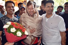 Jonty rhodes bes?k i Bhopal, Indien arkivfoton Jonty rhodes bes?k i Bhopal, Indien arkivfoton