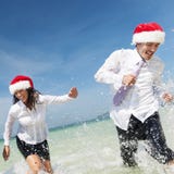 JulSanta Hat Business Travel Vacations begrepp royaltyfri fotografi JulSanta Hat Business Travel Vacations begrepp royaltyfri fotografi
