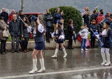 Junge Majorettes im Karneval stockfotos Junge Majorettes im Karneval stockfotos