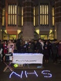 Junior Doctors Hold uma vigília iluminada por velas, o 25 de abril de 2016 fotos de stock Junior Doctors Hold uma vigília iluminada por velas, o 25 de abril de 2016 fotos de stock