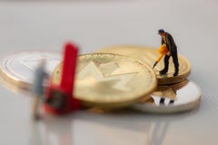 Junte-se à associação de Monero e à mina de mineração XMR imagem de stock royalty free Junte-se à associação de Monero e à mina de mineração XMR imagem de stock royalty free