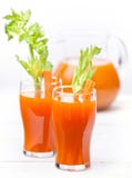 Jus frais de raccord en caoutchouc et de potiron Images stock Jus frais de raccord en caoutchouc et de potiron Images stock