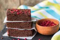 Kakor för choklad- och rosa färgpepparnisse Arkivfoton Kakor för choklad- och rosa färgpepparnisse Arkivfoton