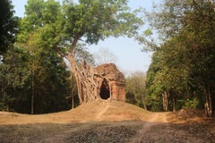 Kambodża Sambor Prei Kuk miasto Tropeang Rompeak świątynia Kampong Thom prowincja Kampong Thom miasto zdjęcia stock Kambodża Sambor Prei Kuk miasto Tropeang Rompeak świątynia Kampong Thom prowincja Kampong Thom miasto zdjęcia stock