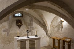 Kapell i kyrkan för helig Treenighet, Bosham, Sussex, England arkivbild Kapell i kyrkan för helig Treenighet, Bosham, Sussex, England arkivbild
