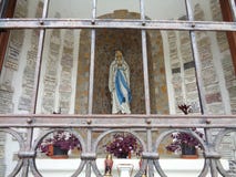 Kapelle unserer Dame von Lourdes - der Maria Radna Franciscan Monasterys - des Lipova, Arad, Rumänien lizenzfreie stockbilder Kapelle unserer Dame von Lourdes - der Maria Radna Franciscan Monasterys - des Lipova, Arad, Rumänien lizenzfreie stockbilder