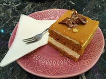 Karamellkuchen mit Mandeln stockfoto Karamellkuchen mit Mandeln stockfoto