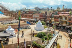 Kathmandu, Nepal - 21. September 2016: Hohe Winkelsicht des Straßenbilds an Boudhanath-Tempel, Kathmandu, Nepal lizenzfreie stockfotografie Kathmandu, Nepal - 21. September 2016: Hohe Winkelsicht des Straßenbilds an Boudhanath-Tempel, Kathmandu, Nepal lizenzfreie stockfotografie