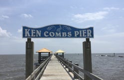 Ken Combs Pier, Gulfport, Mississippi lizenzfreie stockfotografie Ken Combs Pier, Gulfport, Mississippi lizenzfreie stockfotografie